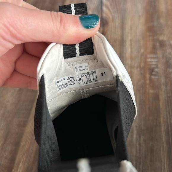 Ecco Tredtray White Leather Chelsea Boots - Picture 10 of 11